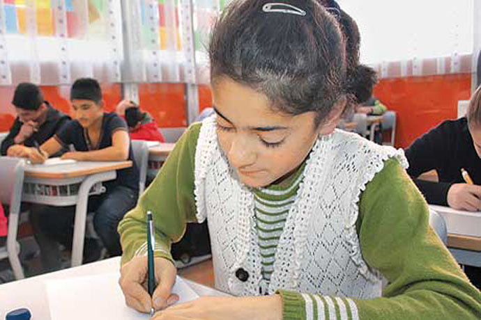 Students attending a free reading hall in the eastern province of Kars wrote letters to the PM, asking that prep schools and reading halls be preserved. (Photo: Cihan, Mehmet Okay)